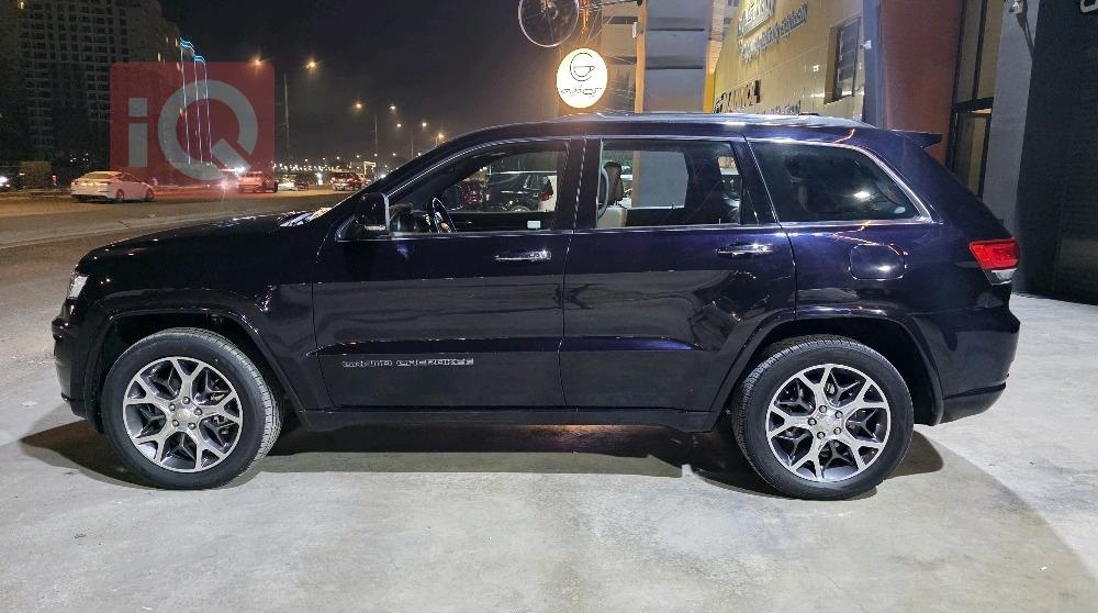 جيب جراند شيروكي